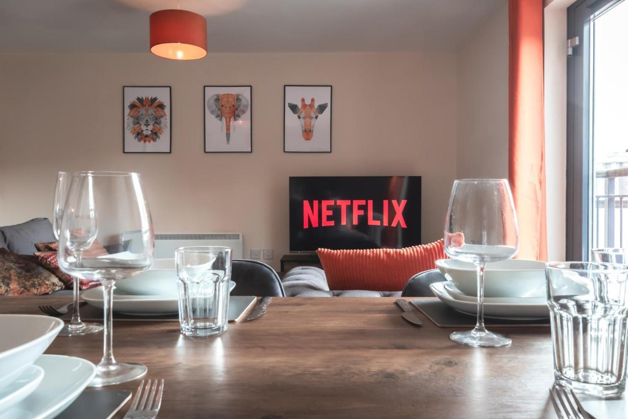 Best Price! 2 Bed City Centre - 4 Single Beds Or 2 Super King, Smart Tvs, Sofa Bed & Free Secure Parking Southampton Exterior photo